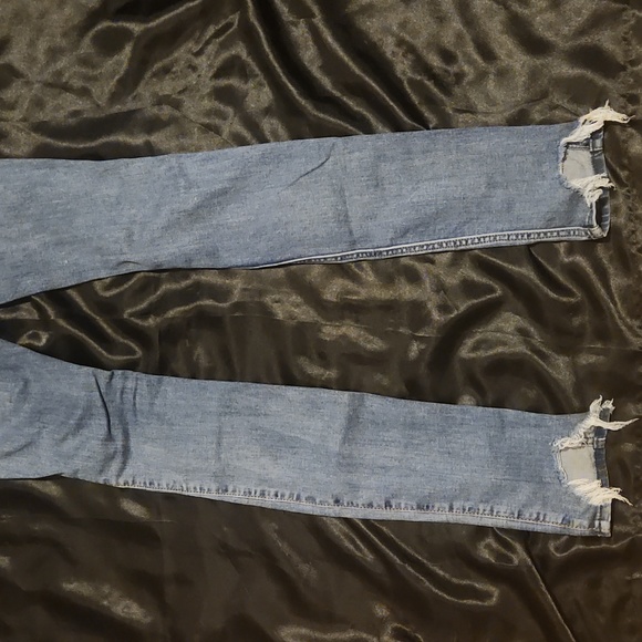 Hollister Jeans - Picture 13 of 15